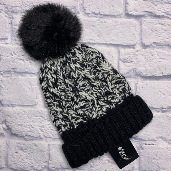 Kyi Kyi Canada Wool Blend Pompom Hat in Black/White - Picture 4 of 6